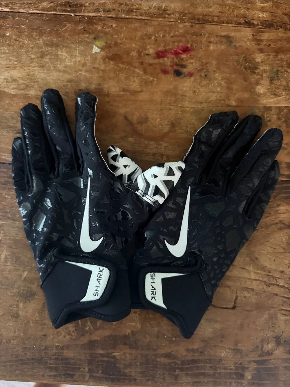 Nike Shark 2.0 youth football gloves